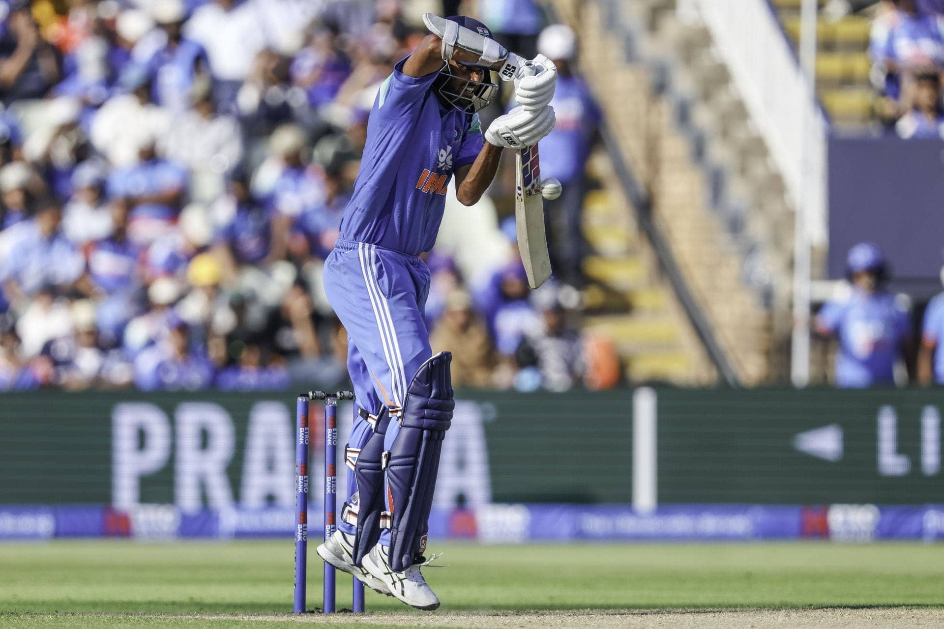 Injured Sundar Sparks Debate as India Falls to England