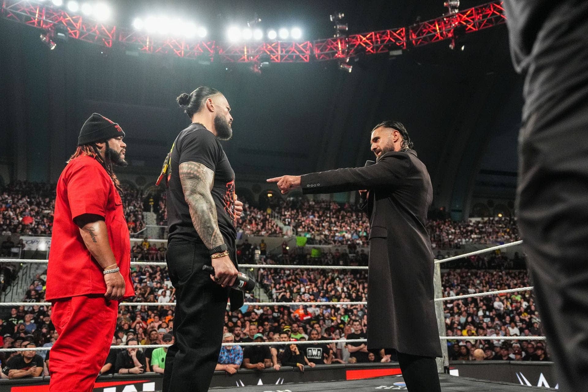 Seth Rollins Prepares to Dethrone Roman Reigns at SummerSlam