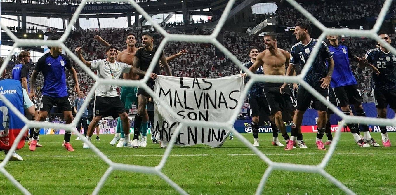 Argentina's World Cup Banner Sparks UK Diplomatic Drama