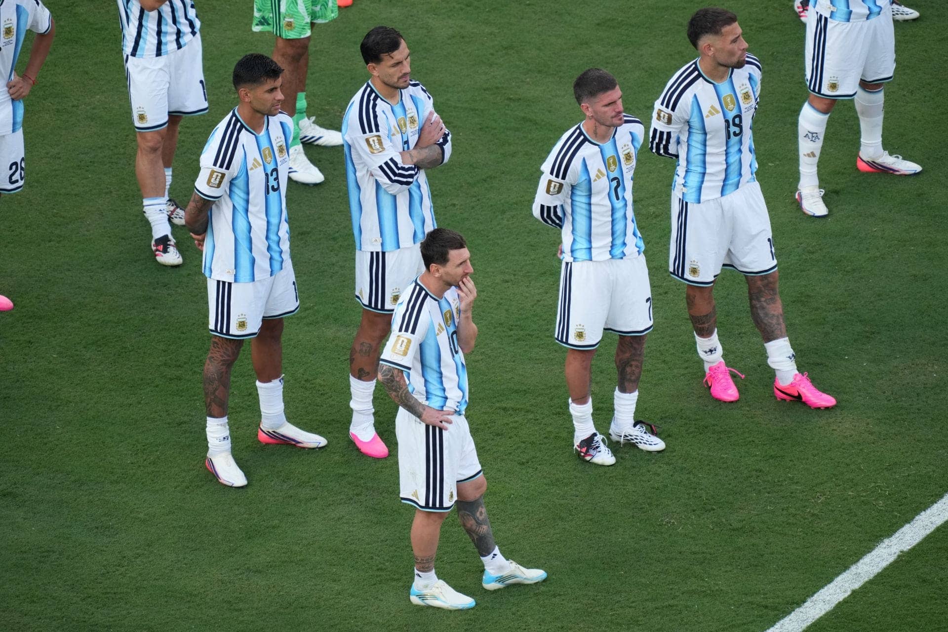 Messi Calms Argentina Squad Before World Cup Final Drama