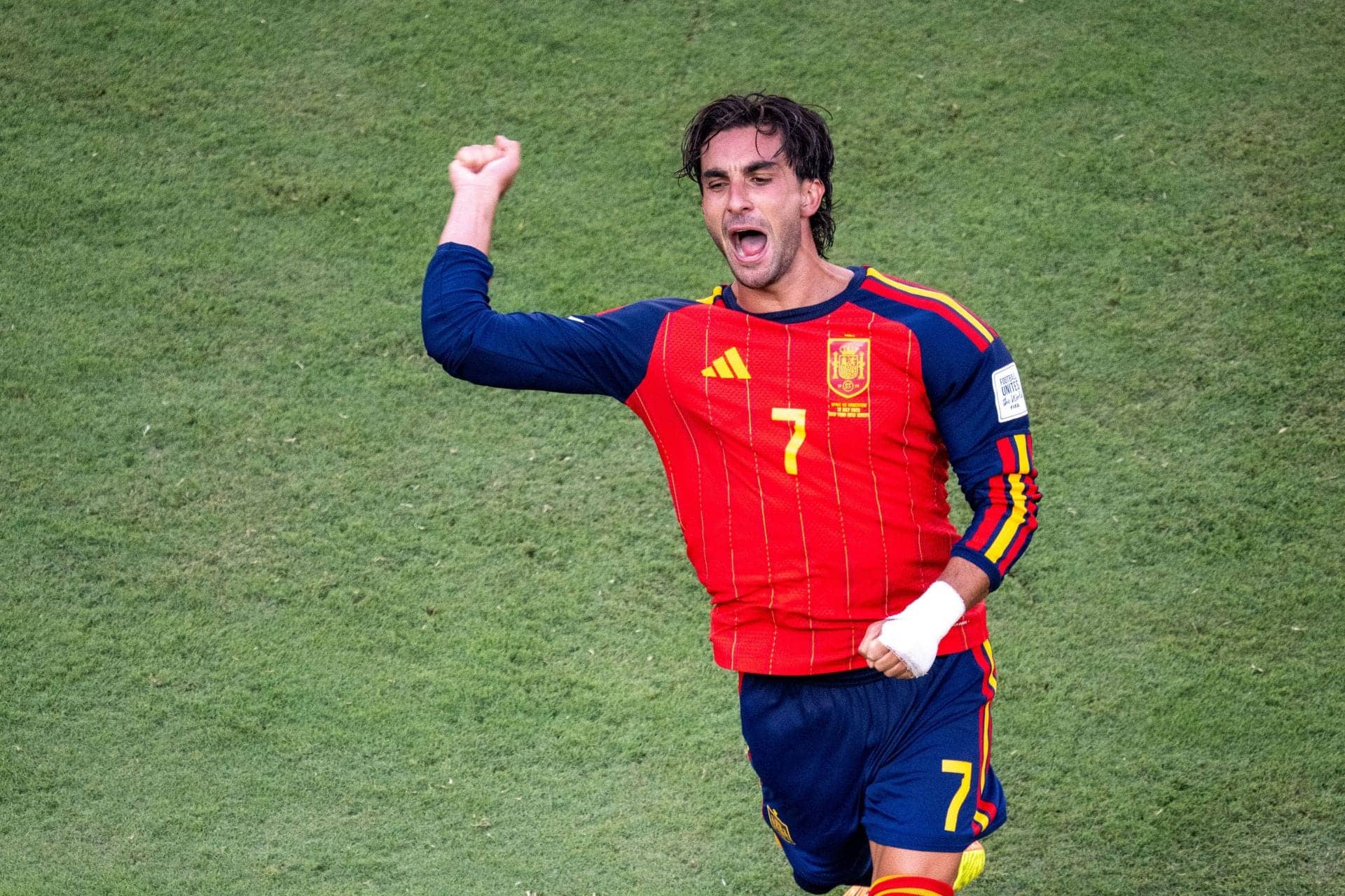 Ferran Torres Ka Mural 24 Ghante Mein Ho Gaya Kharaab!