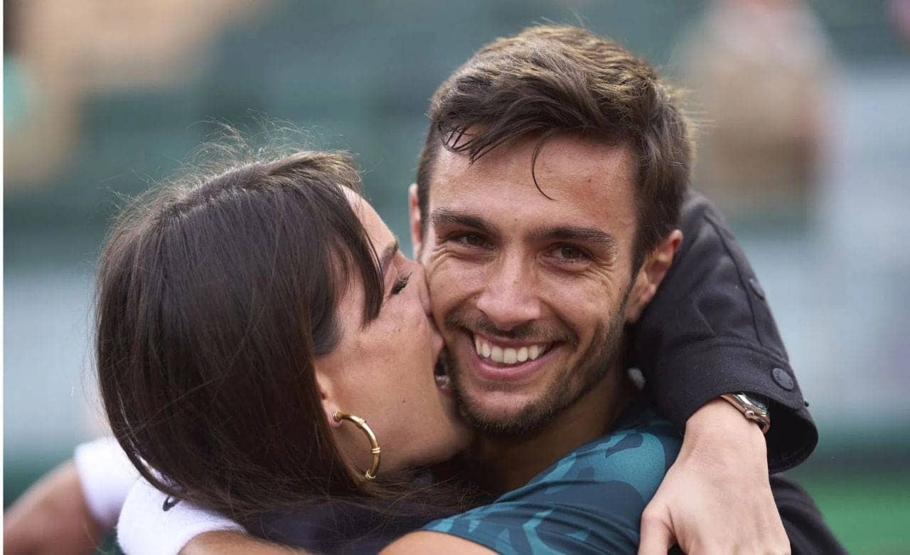 Musetti's Sunny Getaway: Love and Recovery Amid Injury