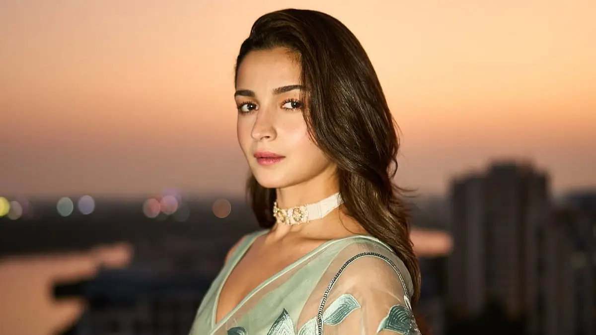 Alia Bhatt Ka Dil Se Support: NEET Protesters Ki Baat