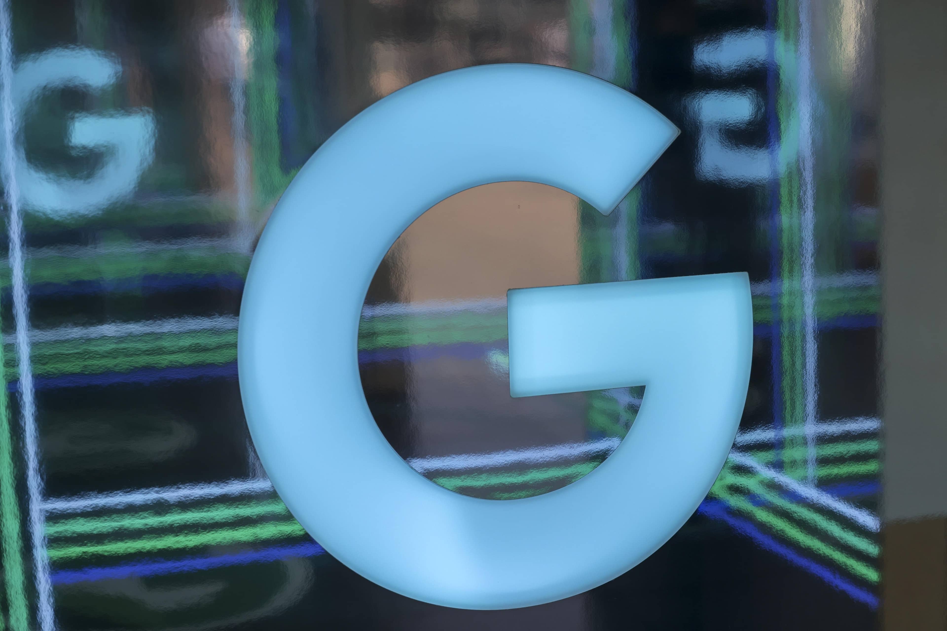 Alphabet Ka AI Kharch Badhkar $205 Billion Tak Gaya