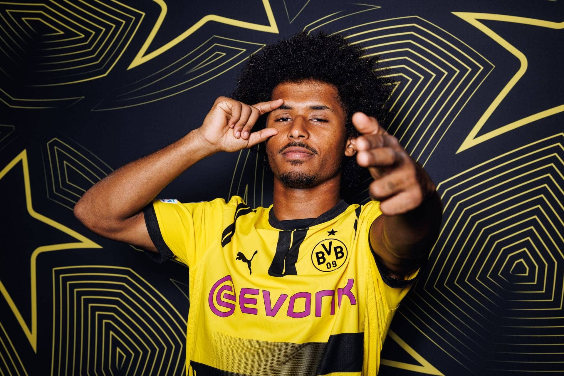 Karim Adeyemi Joins Barcelona Thanks to Hansi Flick