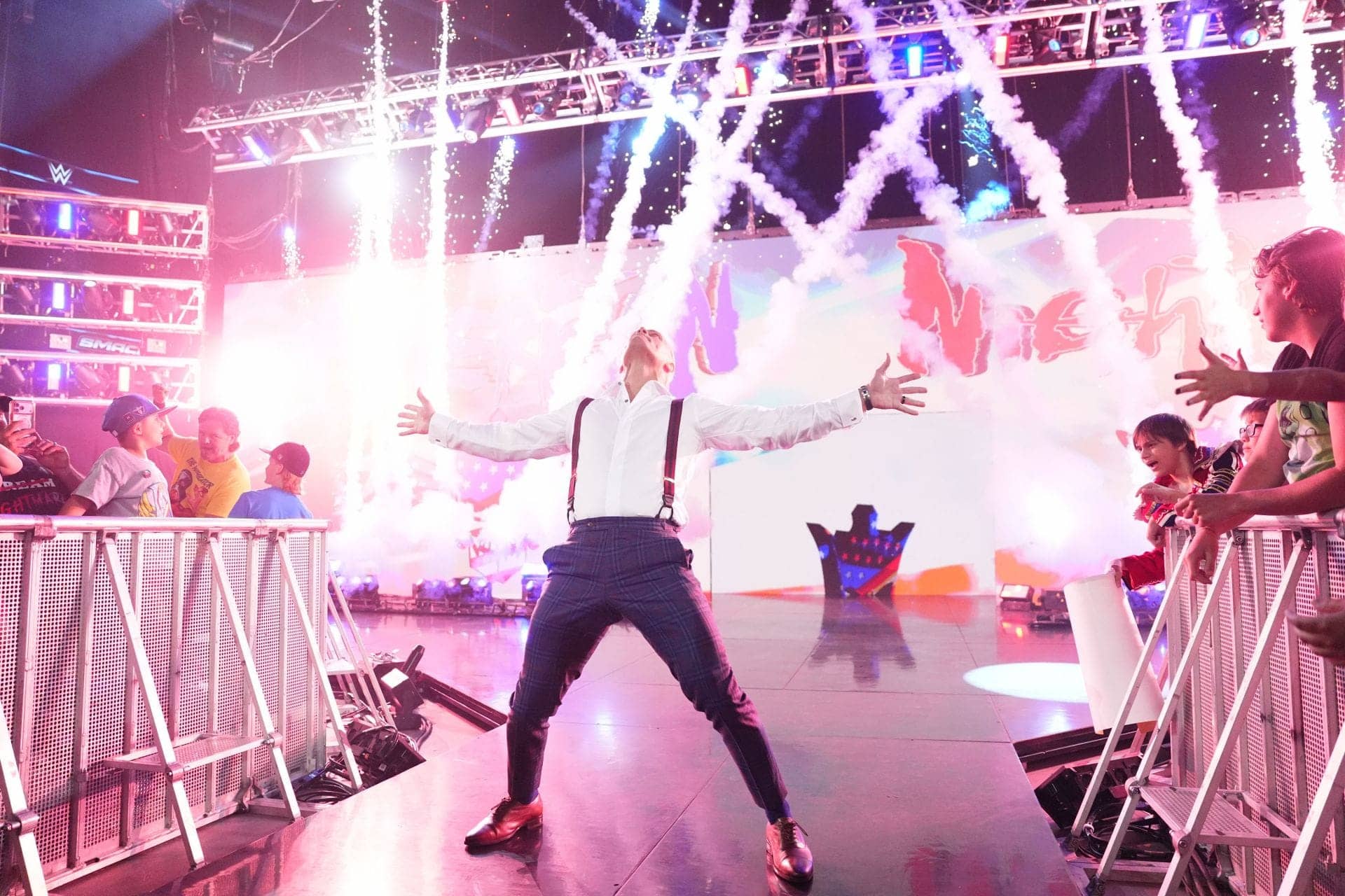WWE SmackDown Hits Oakland: Start Times & Epic Showdowns