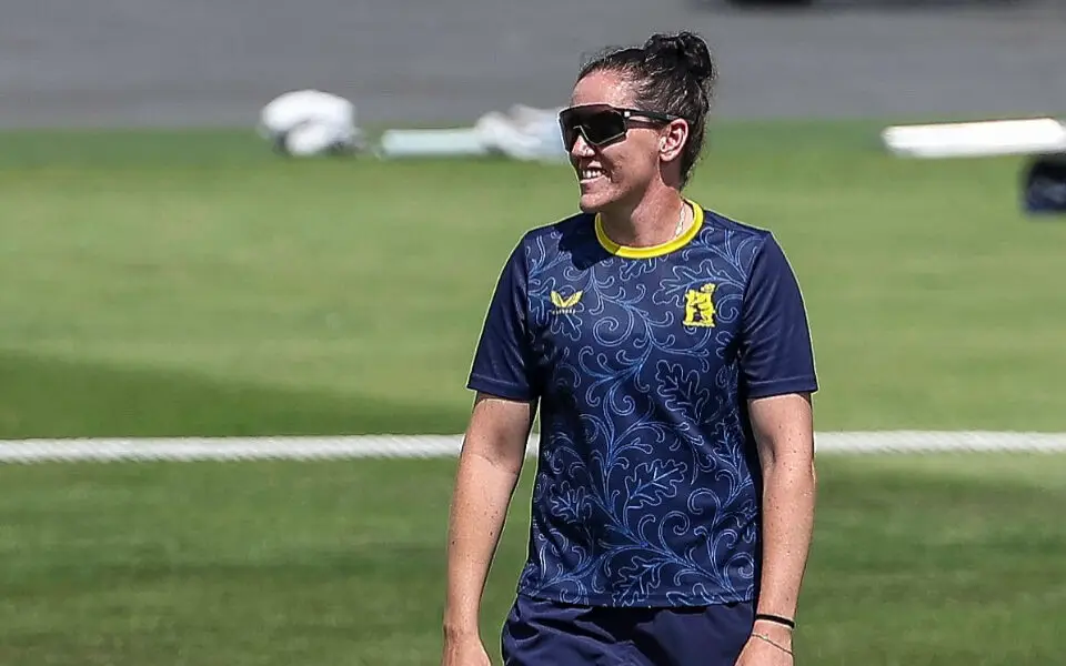 Yorkshire Women Sign Em Arlott: Cricket Mein Naya Tadka