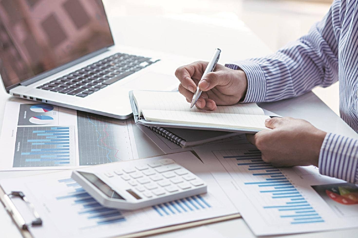 AI cannot replace auditor judgement, flags automation bias in audits: NFRA