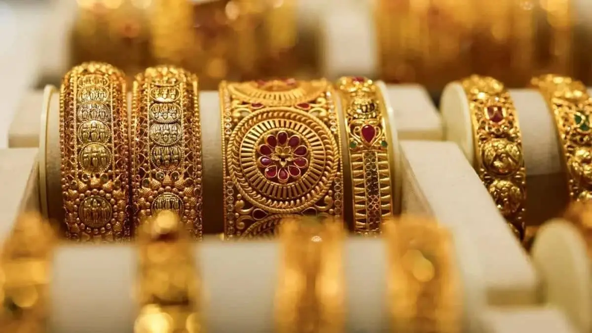 Tariff Trouble: Indian Gems Face US Challenge, Believe It!