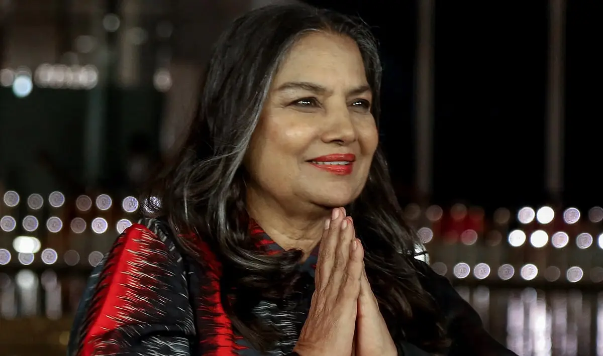 Shabana Azmi Isolates but Still Cheers for Mumbai Students