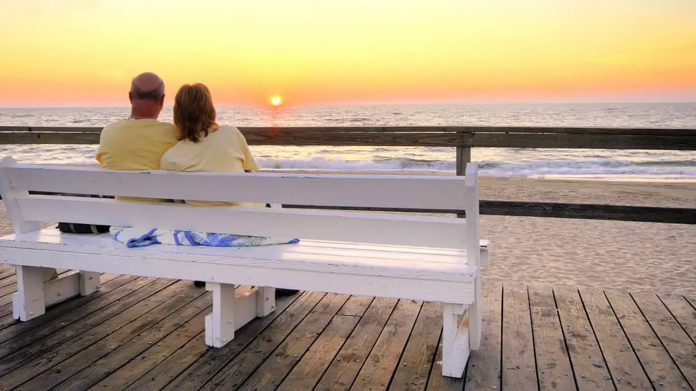 Retire at 62 in Delaware with $800k: A Fun Financial Guide