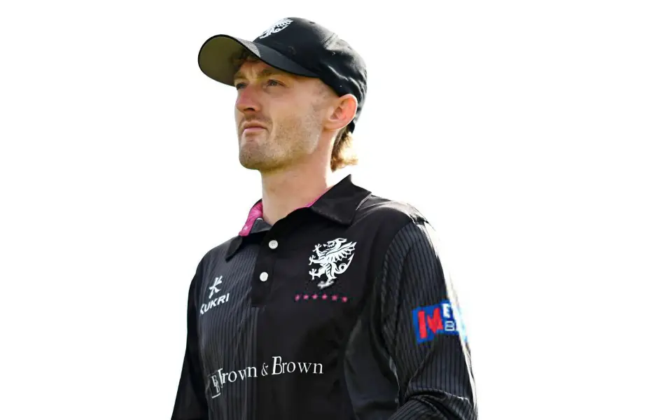 Lewis Goldsworthy Ka Somerset Ke Saath Contract 2028 Tak
