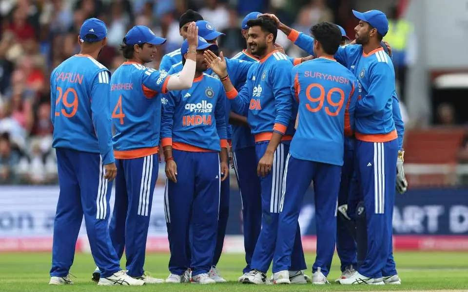 Sunil Gavaskar Urges Indian Cricket Team to Reflect and Improve