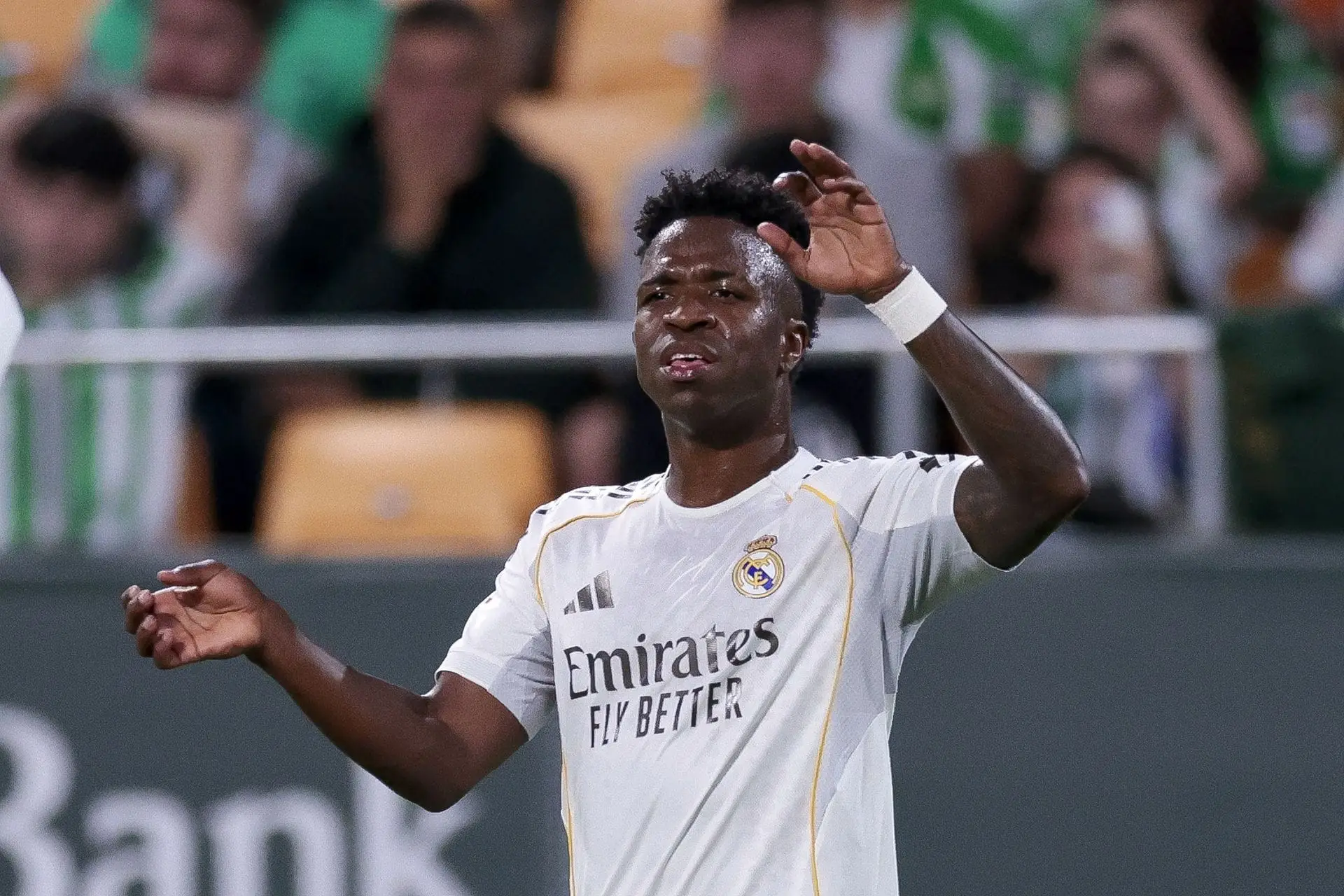 Arsenal Fan Chooses Rashford Over Vinicius, Jethalal Shocked