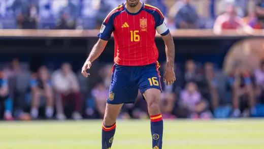 City Races to Sign World Cup Star Bouaddi Amid Rodri Buzz