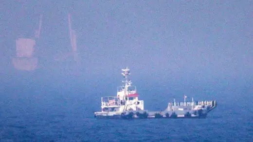 Oman’s Optional Fees: A Trade Tug-of-War in the Strait
