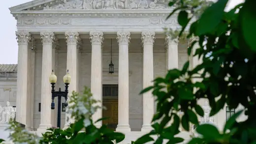 Palestinian Officials Request Supreme Court to Pause Judgment