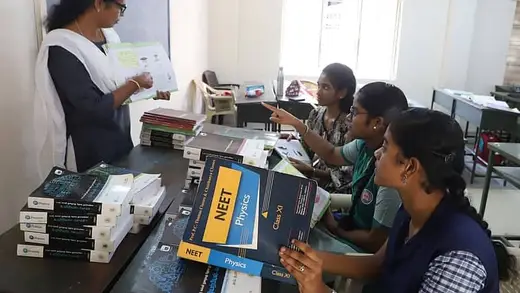 NEET Ki Taiyari: Jethalal Ki Zindagi Ka Drama Aur Chaos