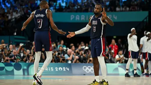 KD's Comparison of LeBron to Warriors Move Is Pure Chaos