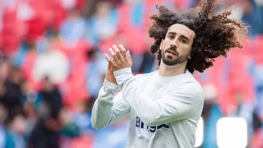 Chelsea Snags Chavarría for €25m: A New Defender Arrives!