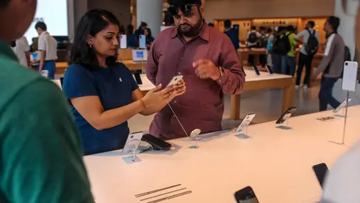 Apple’s Sales in India Soar Past $10 Billion – Tech Party Time!