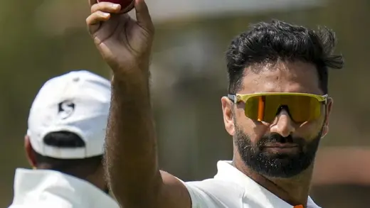 Auqib Nabi Ka Heroic Test Call-Up: Dosti Ka Celebration