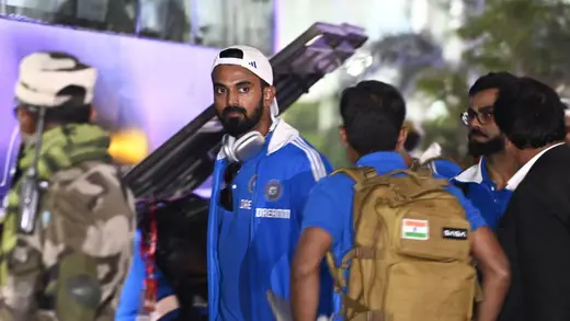 KL Rahul's Funny Autograph Moment Before Sri Lanka Series