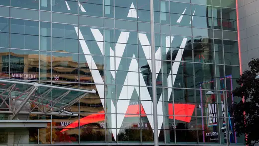 WWE Drama: Bayley Missing, Lyra Valkyria on the Rise