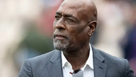 Viv Richards Calls Out Sammy for Unnecessary Comments