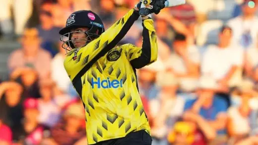 Kamran Dhariwal Signs New Contract With Gloucestershire