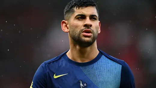 Tottenham Stands Firm: No Romero to Arsenal, No Way!