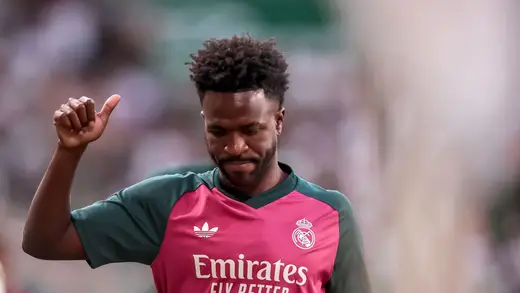 Vinicius Jr. Sticks with Real Madrid, Says No to Arsenal