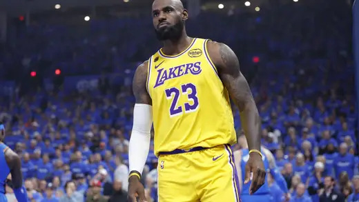 LeBron Ka Attention Chura Gaya: Knicks Ka Ring Night Drama