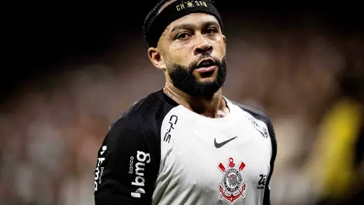Memphis Depay Upset as Corinthians Breaks Contract Deal
