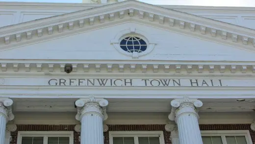 Greenwich Selectmen Ka Meeting: Gaadiyon Ki Harkatein Aur Parking