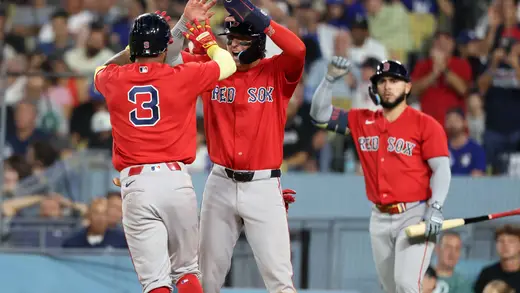 Yankees Feel the Heat as Red Sox Sizzle Like Pizza