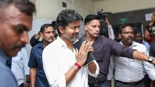 Chennai Mein CM Vijay Ka Dhamaka: Education Awards Aur Ration Card
