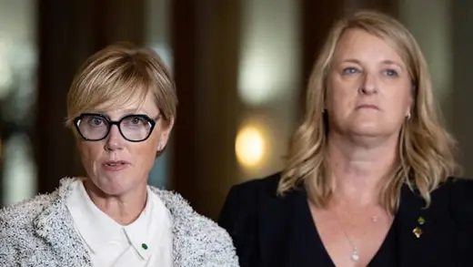 Zali Steggall Rallies Teal Stars for Political Adventure