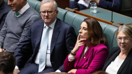 Gambling Ad Bill Hits a Snag as Coalition and Greens Push Back