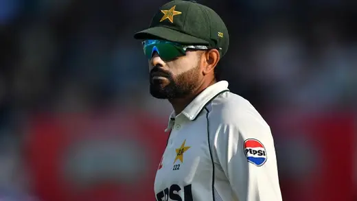 Babar Azam Ki Haath Ki Chot, Doctor Ne Kaha Rest Karo