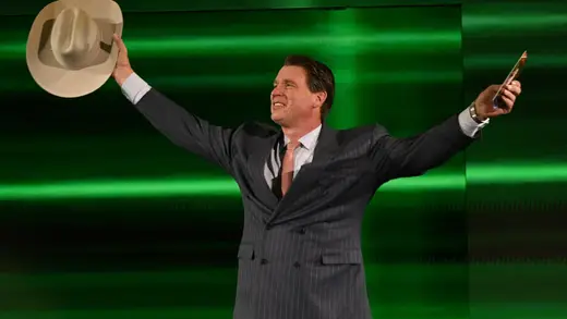 JBL Ki Airport Pe Fight: Bum Pinch Aur 18 Punches!