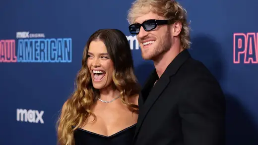Logan Paul Aur Nina Ka Anniversary, Injury Ke Saath Masti!