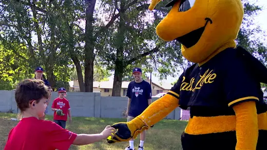 Deaf Baseball Team Ne Salt Lake City Mein Clinic Rakha!