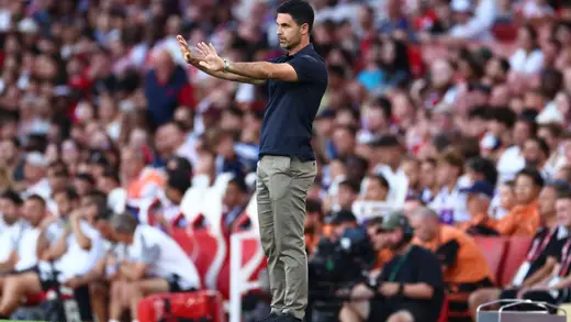 Arsenal Ka Chhota Launda Nwaneri Club Chhodne Ki Soch Raha