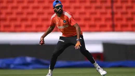 Siraj’s Wild Throw Nearly Hits Umpire in Epic Test Moment