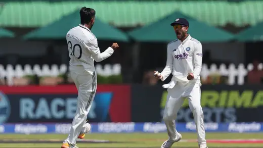 Ajay Jadeja Cheers for Manav Suthar: Future Cricket Star