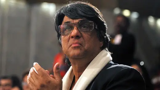 Mukesh Khanna Ka Gussa: SRK Aur Ajay Ko Maafi Maangni Chahiye