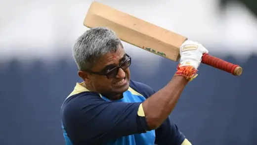 Monty Desai Ka Coach Banane Ka Sapna Teen Mahine Mein Toota