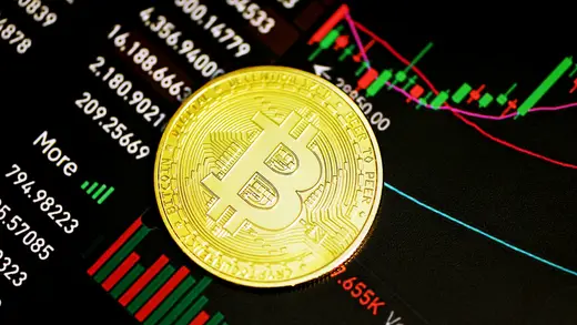 Bitcoin Breaks $70,000 Barrier: Crypto Celebration Time!