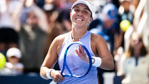 Pegula vs Swiatek: Cincinnati Open Semifinal Showdown